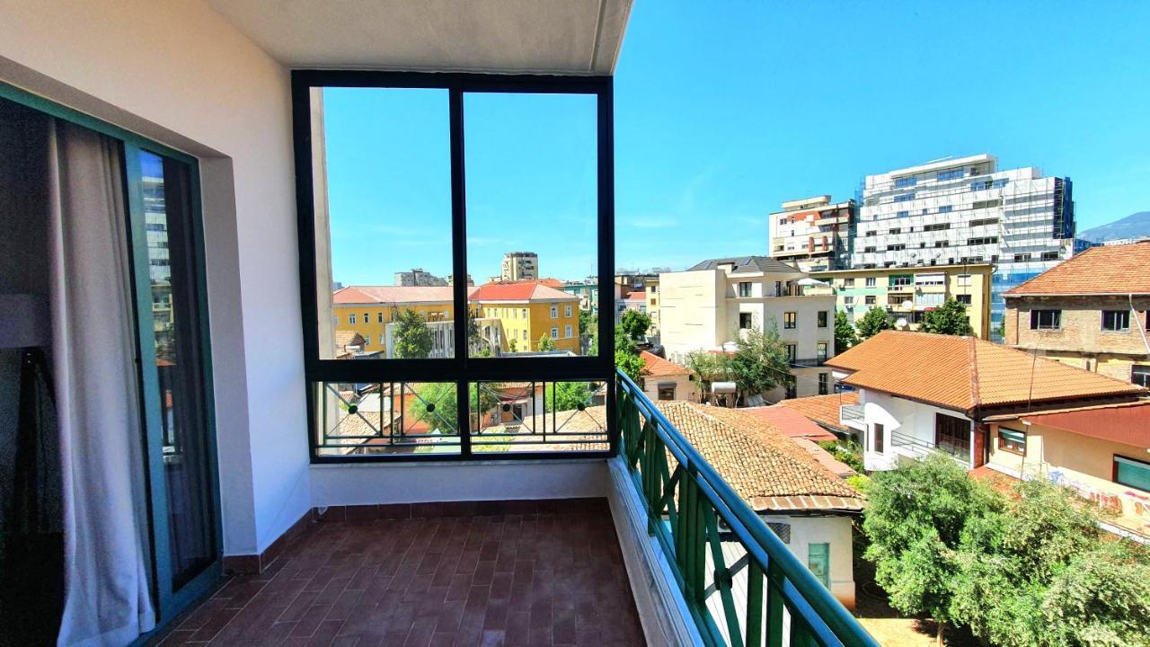 Star Apartment Tirana Exterior photo