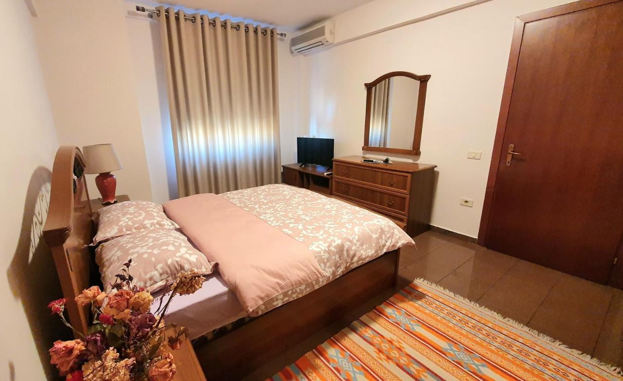Star Apartment Tirana Exterior photo